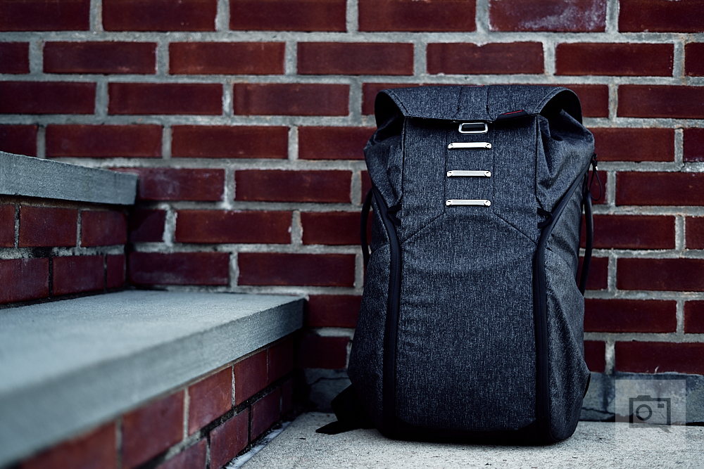 CEO United Healthcare Dibunuh oleh Tersangka Peak Design Bag

 – Beragampengetahuan