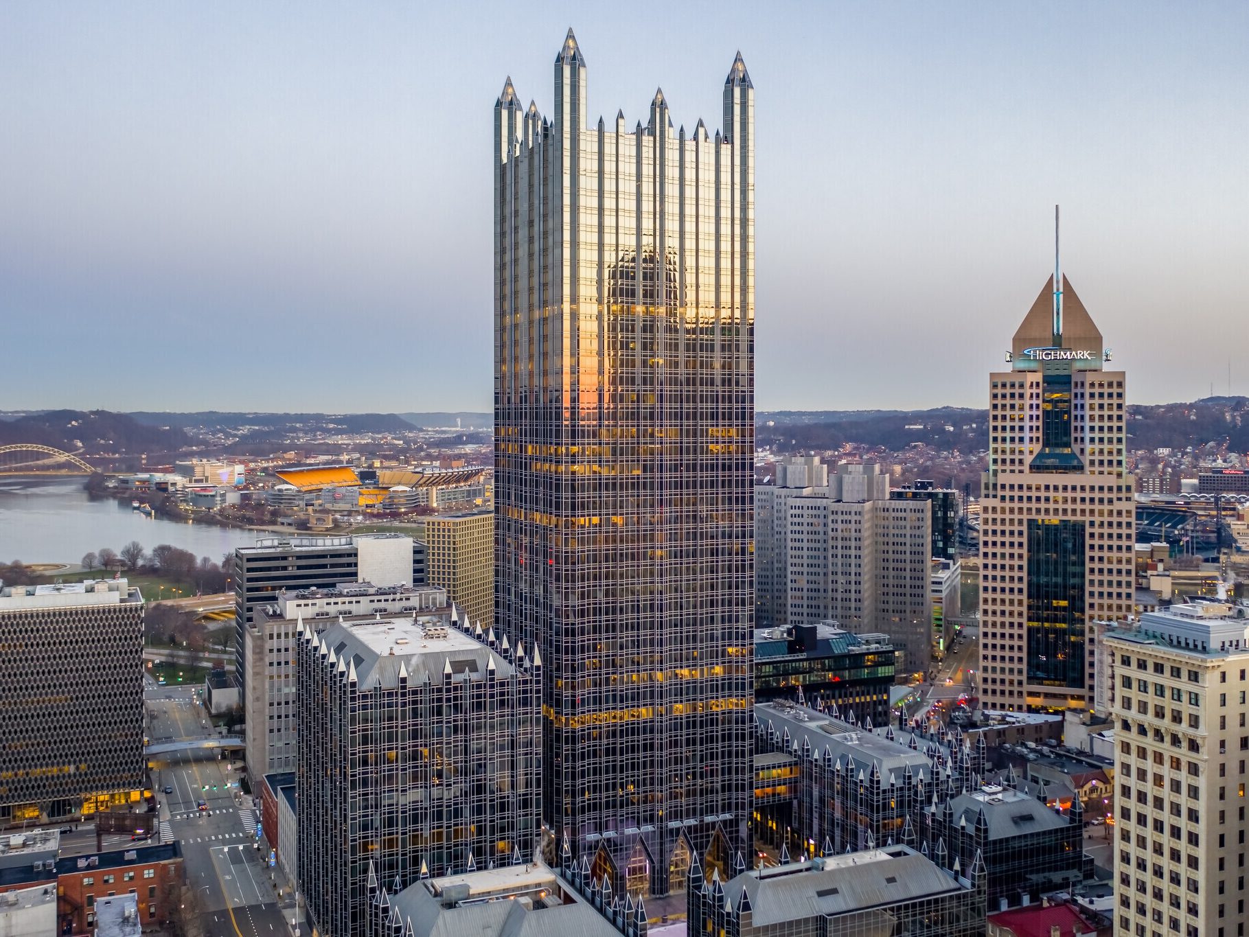 Kotak kerja untuk membuka lokasi pertama di Pittsburgh

 – Beragampengetahuan