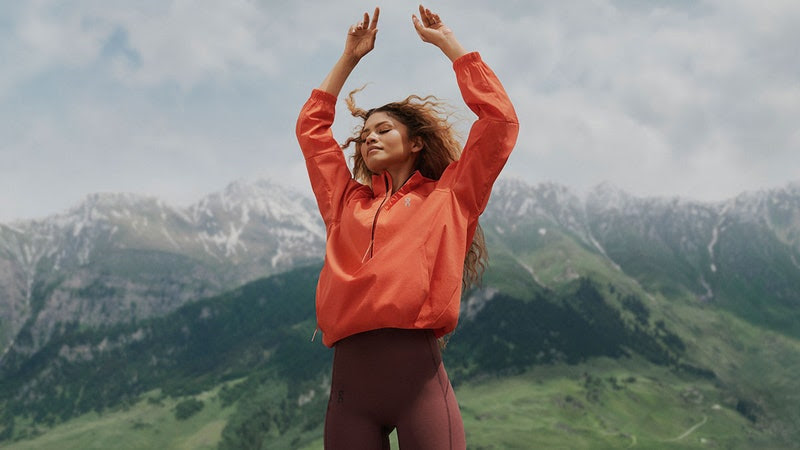 Gambar mungkin berisi: Zendaya, pakaian, mantel, kepala, orang, wajah, bahagia, kemenangan, dewasa dan jaket Gambar mungkin berisi: Zendaya, pakaian, mantel, kepala, orang, wajah, bahagia, kemenangan, dewasa dan jaket