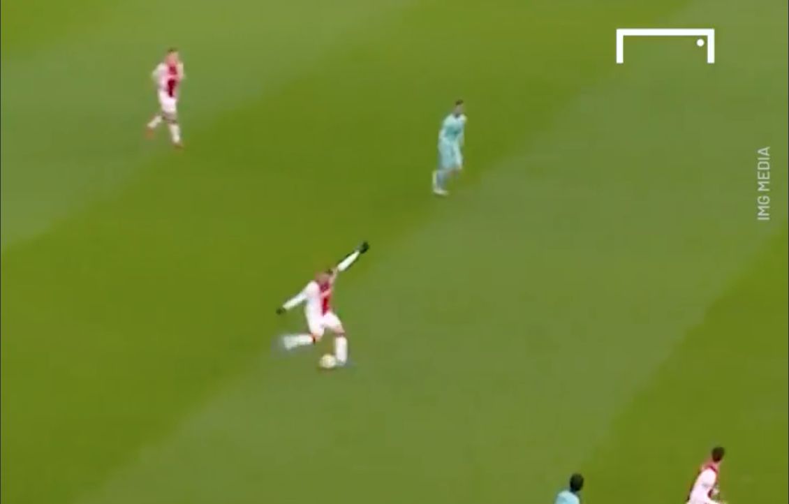 (Video) Henderson mencetak assist luar biasa untuk Ajax pada akhir pekan

 – Beragampengetahuan