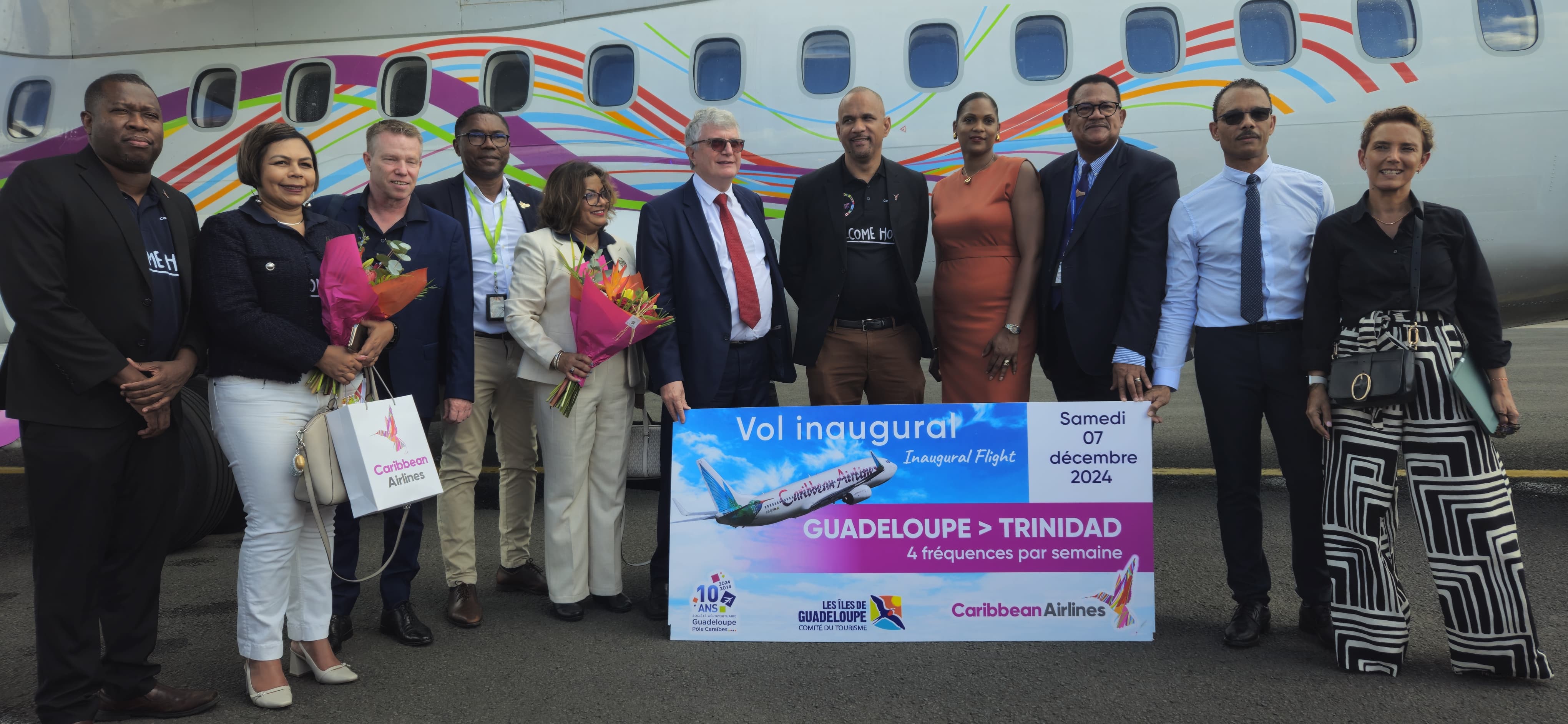 Valerie Cesar Samuel, Presiden Pariwisata Guadeloupe, Valerie Cesar Samuel, Ketua dan CEO Bandara Guadeloupe Maryse Conde, Alain Bievre, Direktur Pelaksana Guadeloupe, Rodrigue Solitude, Direktur Pariwisata Regional Guadeloupe, secara resmi menyambut kedatangan Penerbangan Karibia di Dewan Guadeloupe, Agathe Vincino .