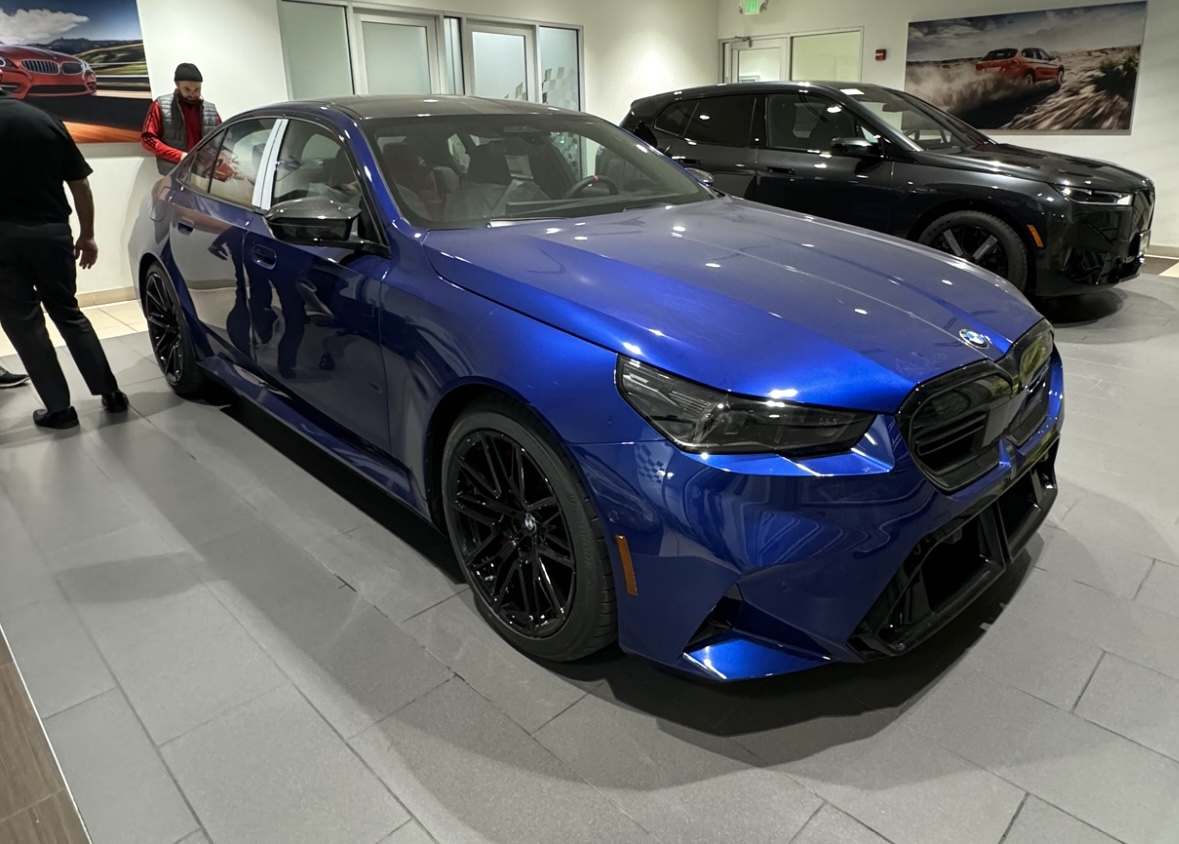 Perbandingan antara G90 M5 yang baru saya temui dan F90 saya

 – Beragampengetahuan