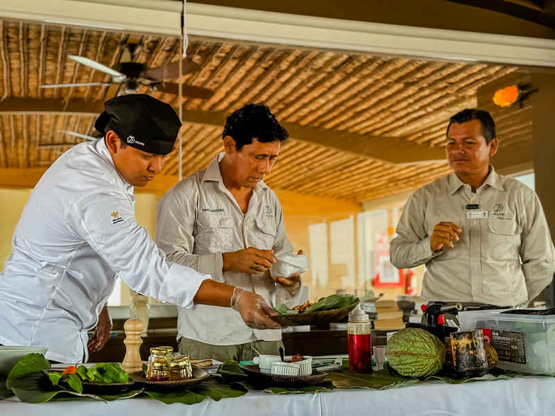 Cooking class onboard the Delfin III with Delfin Amazon Cruises
