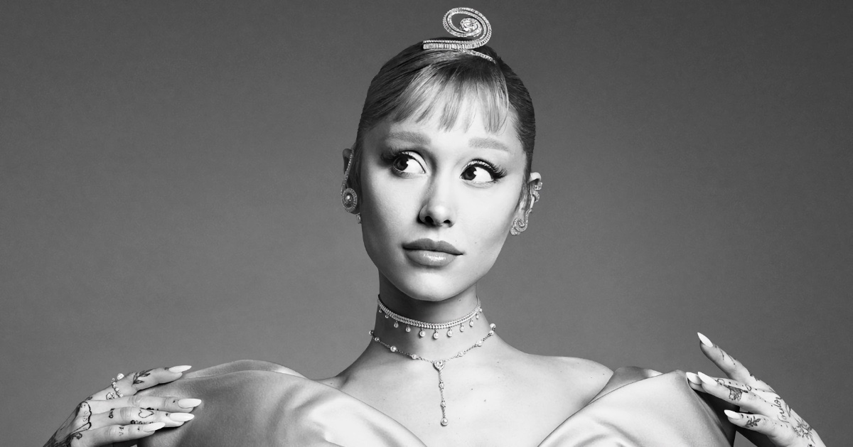 Kolaborasi Ariana Grande & Swarovski semuanya populer.

 – Beragampengetahuan