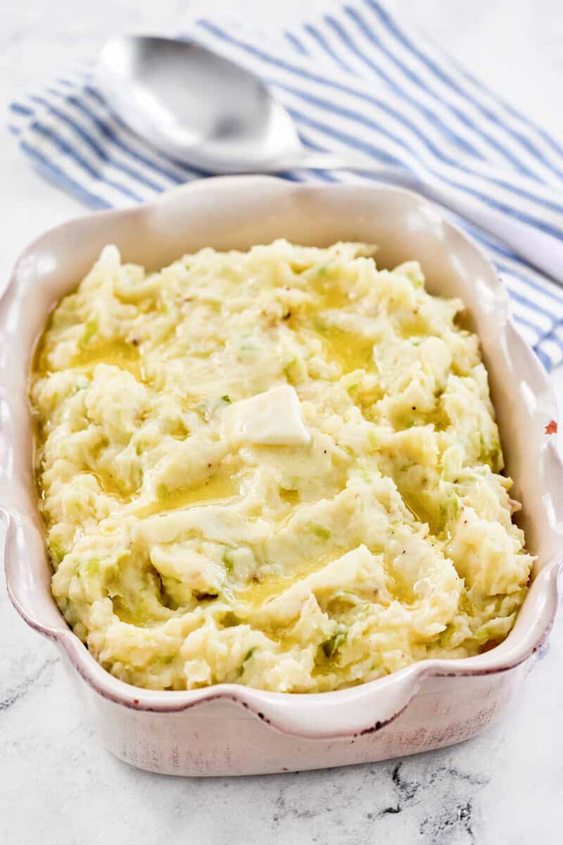 Colcannon (Kentang Tumbuk Irlandia) – Resep beragampengetahuan

 – Beragampengetahuan