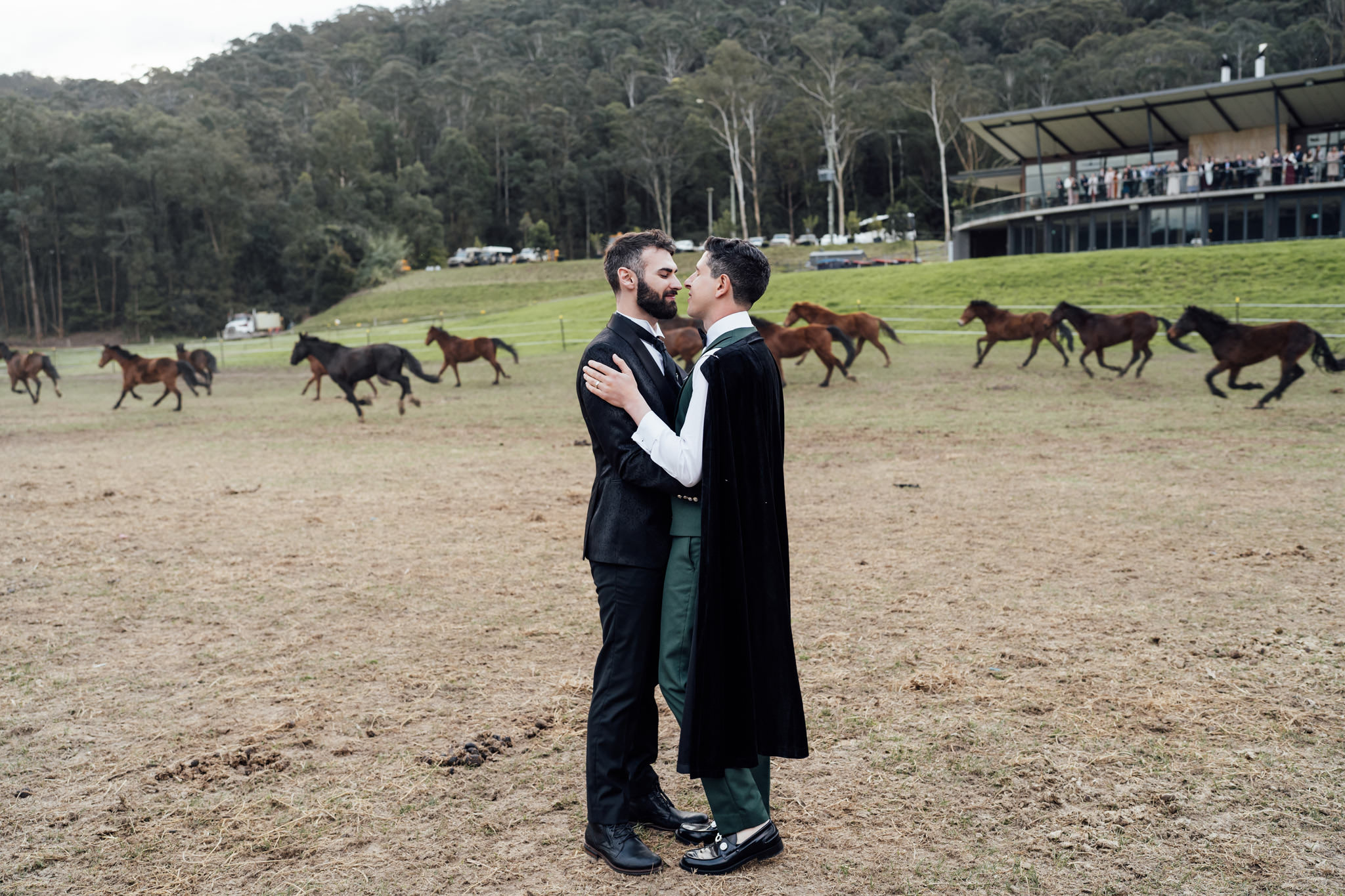 Pernikahan musim dingin romantis Clinton dan Diego di Glenworth Valley

 – Beragampengetahuan