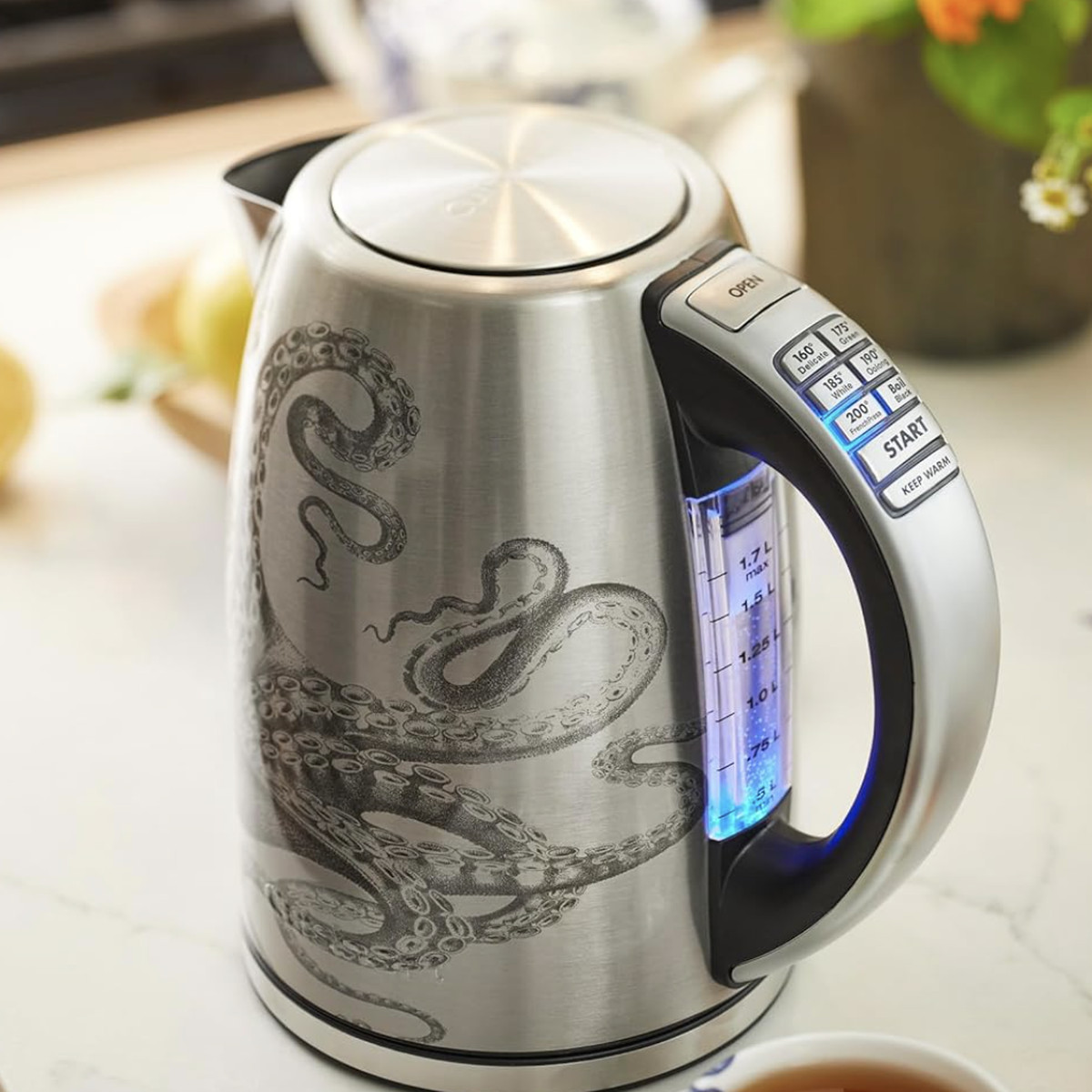 Ketel Cuisinart Cascade Tanpa Kabel yang Dapat Diprogram.