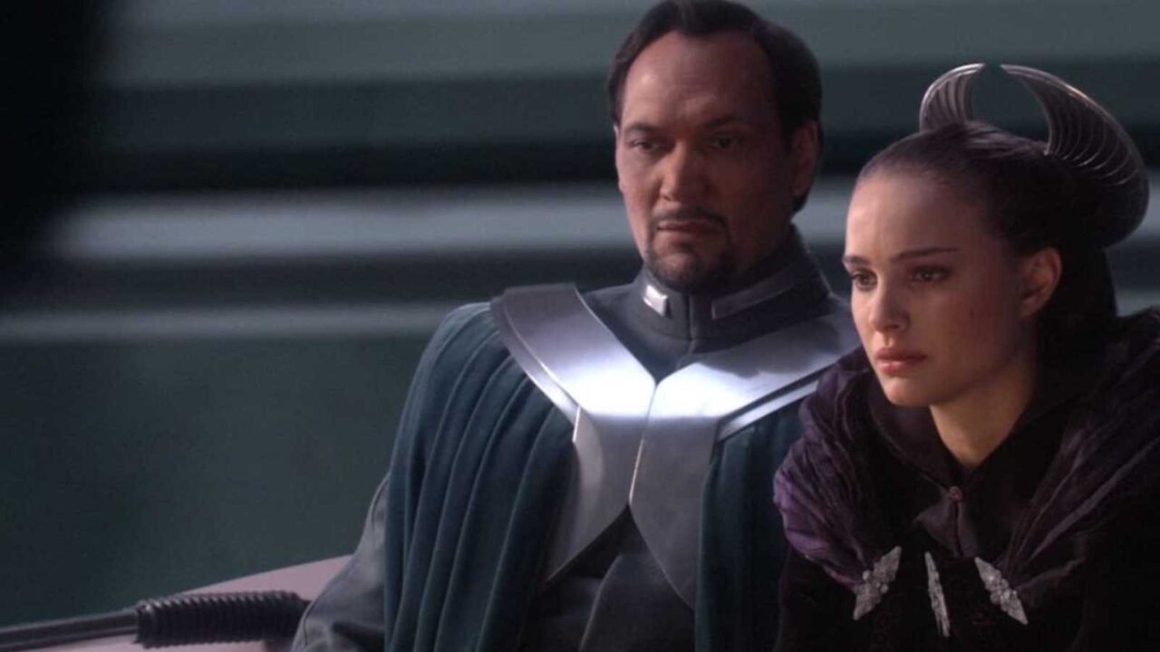 Star Wars Episode III – Balas Dendam Sith (2005)