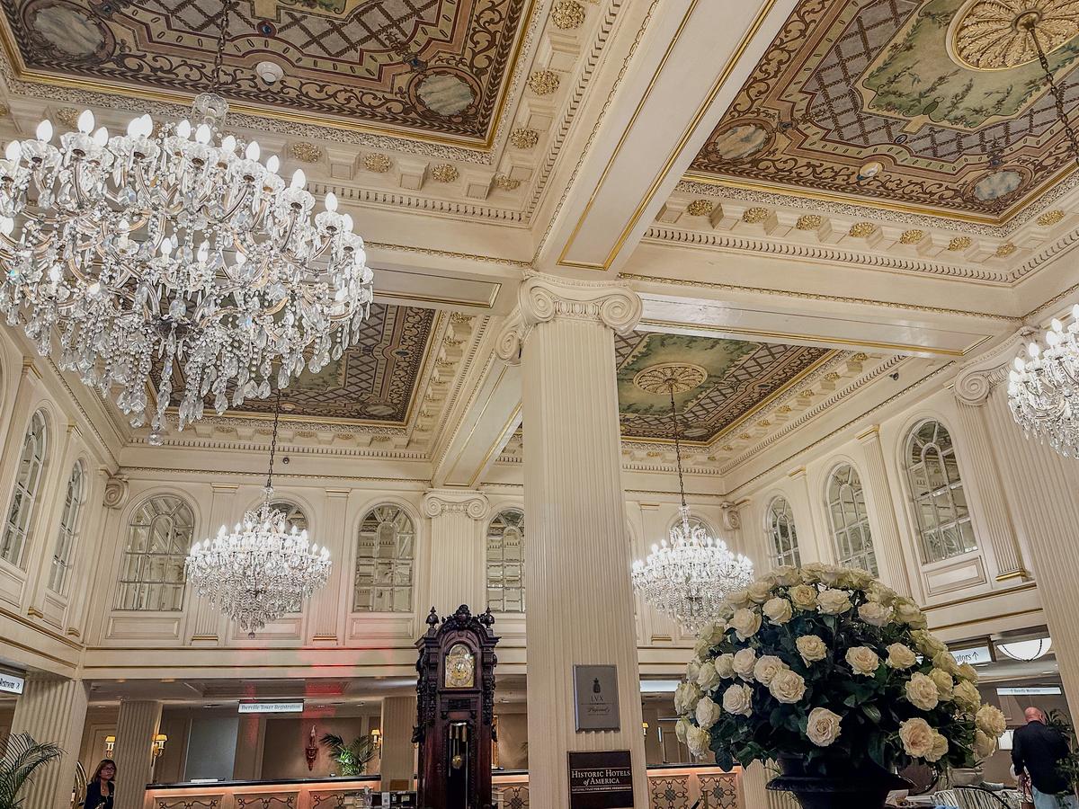 Hotel Monteleone

 – Beragampengetahuan