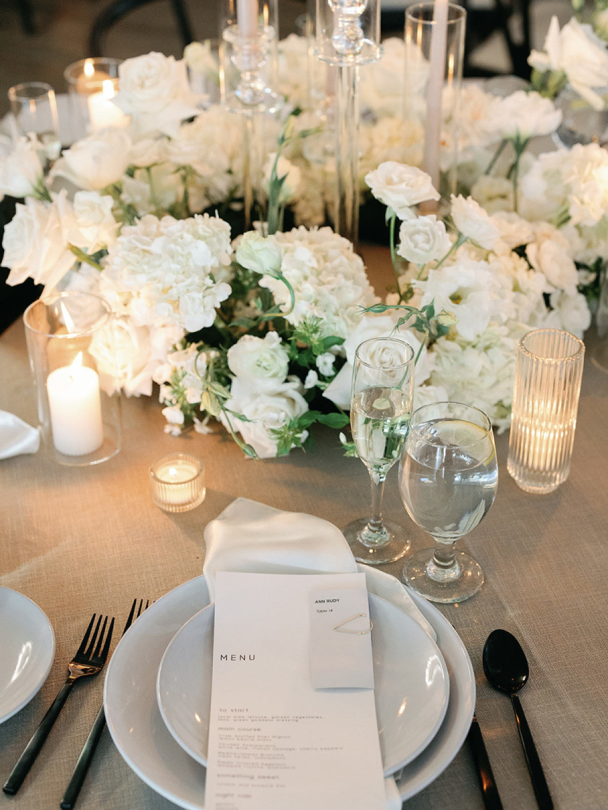 Motif bunga modern dan estetika “gadis bersih” di Banks, tempat tepi laut

 – Beragampengetahuan