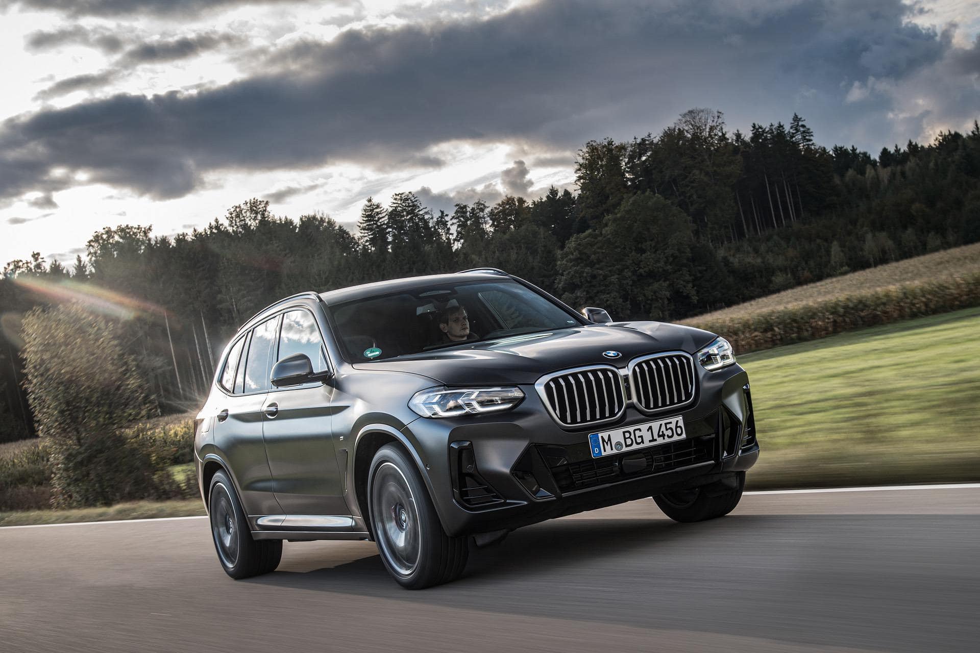 Masalah BMW mengenang lebih dari 40.000 x3 SUV karena kegagalan kunci pintu

 – Beragampengetahuan