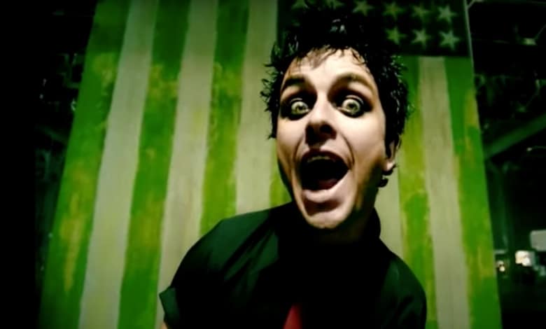 Billie Joe Armstrong di Green Day di Bendera Palestina di Malaysia

 – Beragampengetahuan