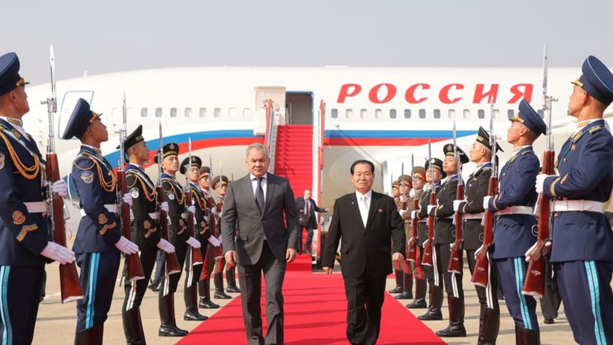Korea Utara menguji senjata baru dan menyambut Kepala Keamanan Rusia

 – Beragampengetahuan