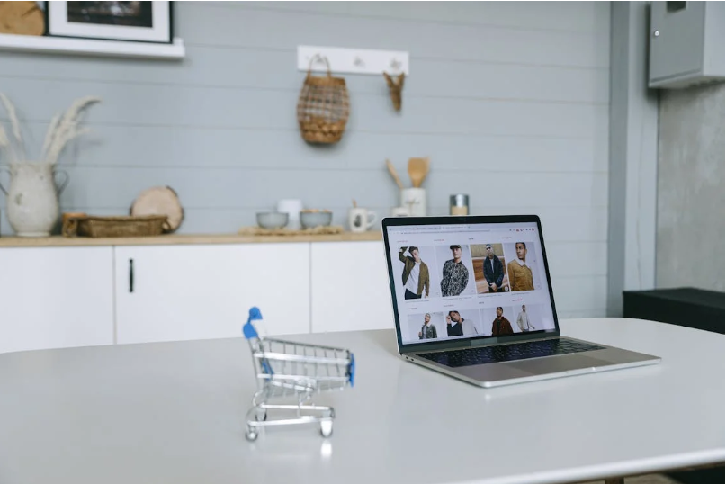 Mengapa Cloud Linux Cocok untuk Toko E-Commerce?

 – Beragampengetahuan