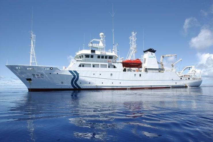 Korea Selatan dan Cina dalam keadaan struktur baja Cina di daerah maritim yang disengketakan

 – Beragampengetahuan