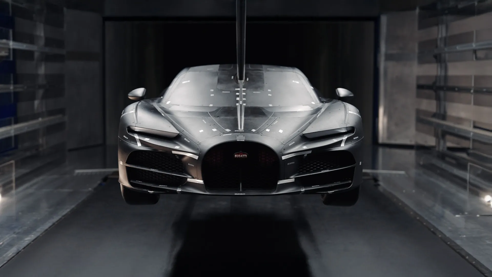 Deep Diving: Aerodinamika Tourbillon Bugatti

 – Beragampengetahuan