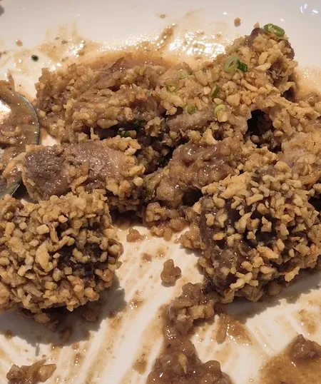 Adobo ayam bawang putih di manam