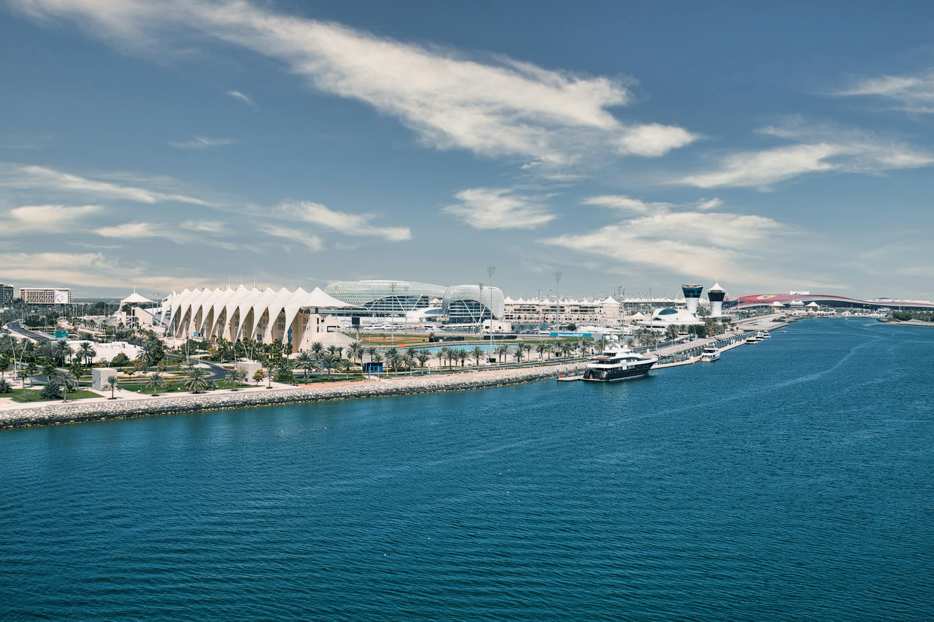 Abu Dhabi: Pulau Yas – tujuan liburan keluarga pamungkas

 – Beragampengetahuan