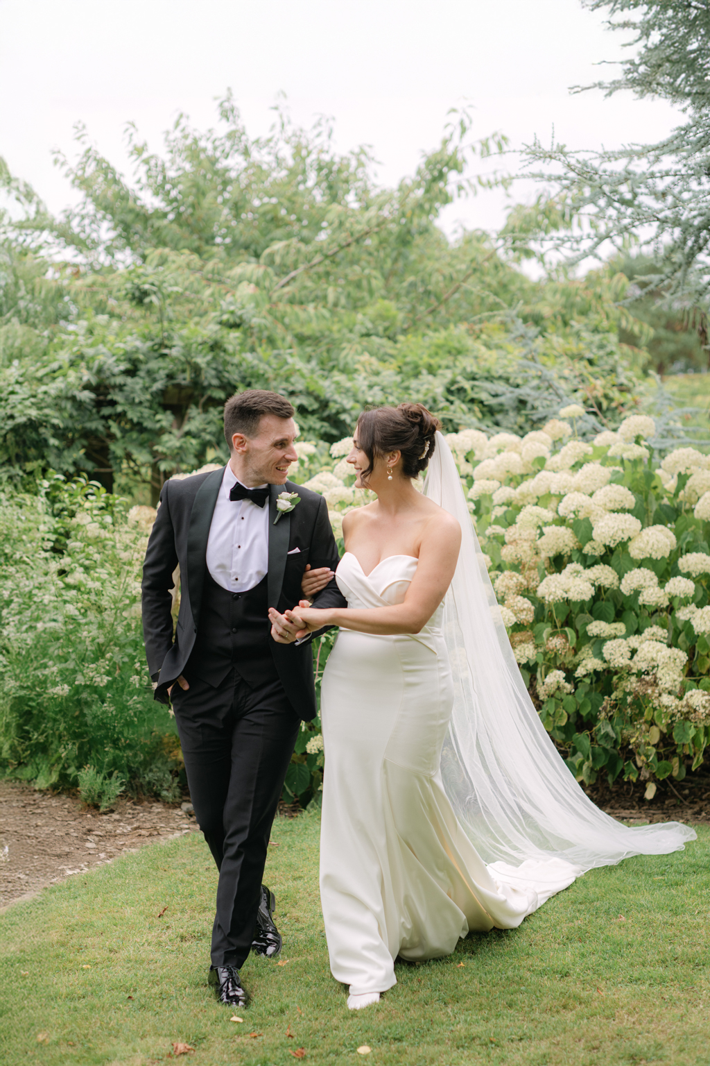 4 pesta pernikahan nyata yang elegan yang kami sukai

 – Beragampengetahuan