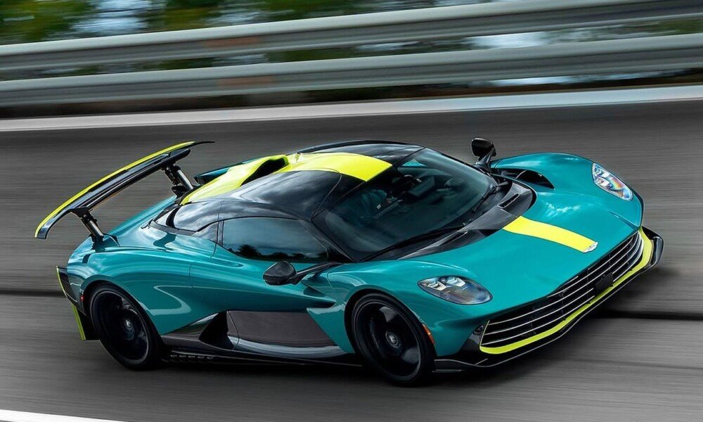 Aston Martin Valhalla memulai pengujian akhir di Q2 2025

 – Beragampengetahuan