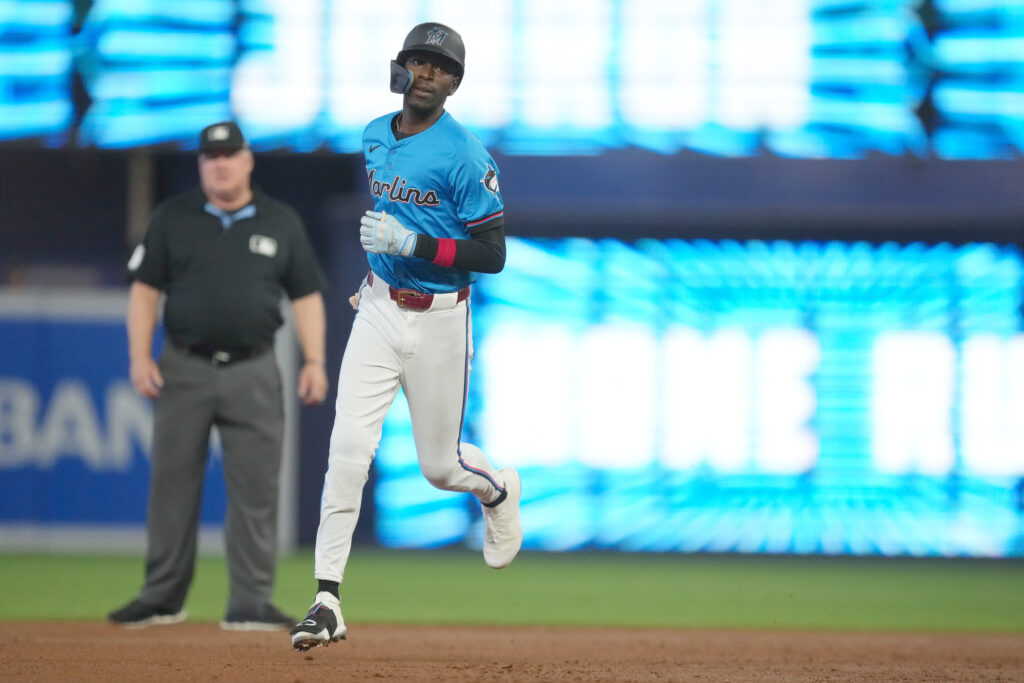 Royals menerima rumor perdagangan Nick Gordon – beragampengetahuan.

 – Beragampengetahuan