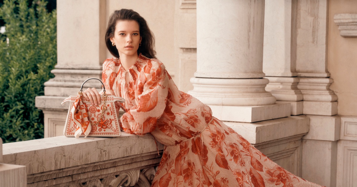 Garis High Summer 2025 yang tinggi Fendi memberikan godaan Italia.

 – Beragampengetahuan