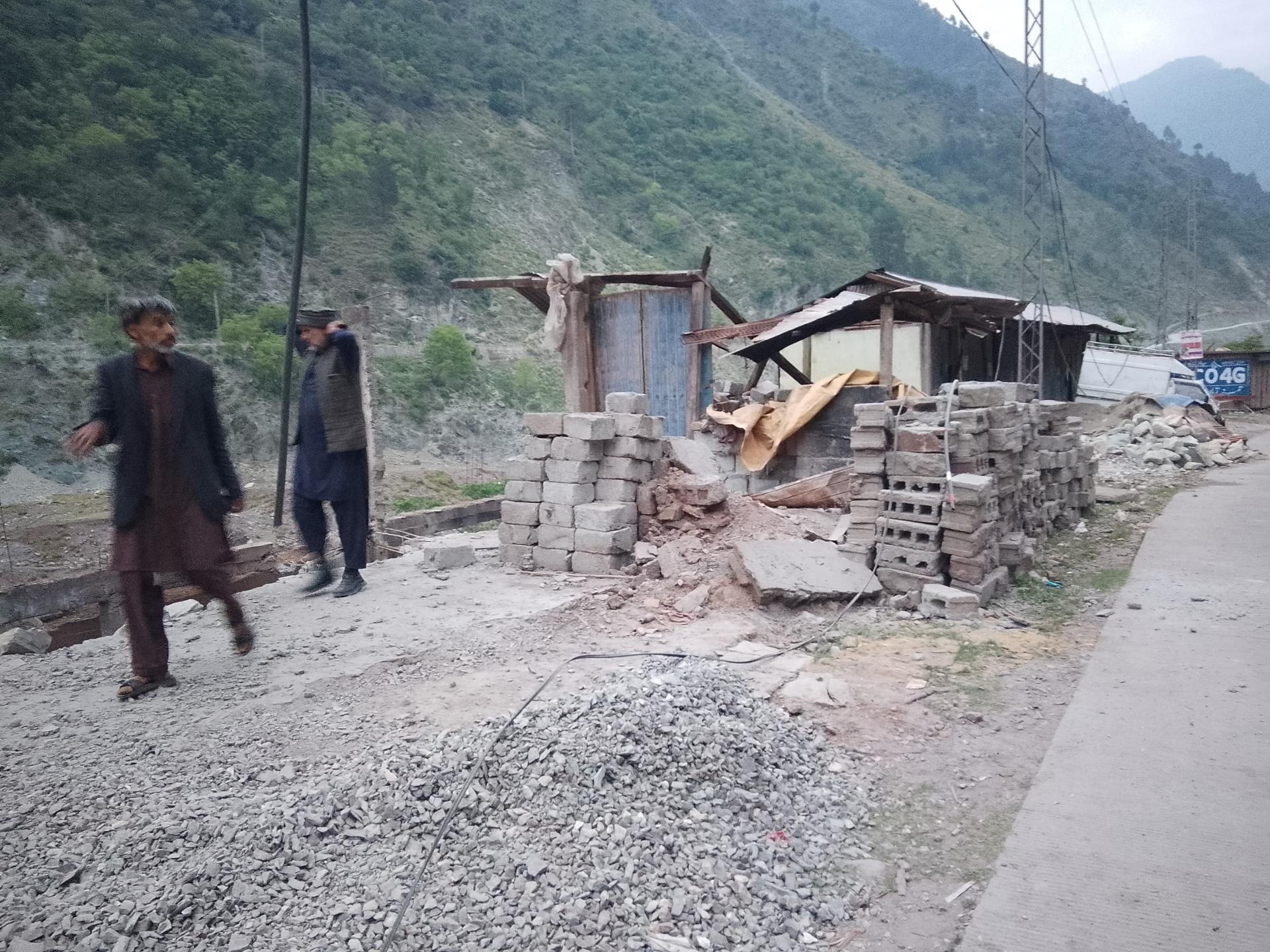 India meluncurkan serangan ke Pakistan, Islamabad bersumpah untuk ‘menyelesaikan skor’

 – Beragampengetahuan