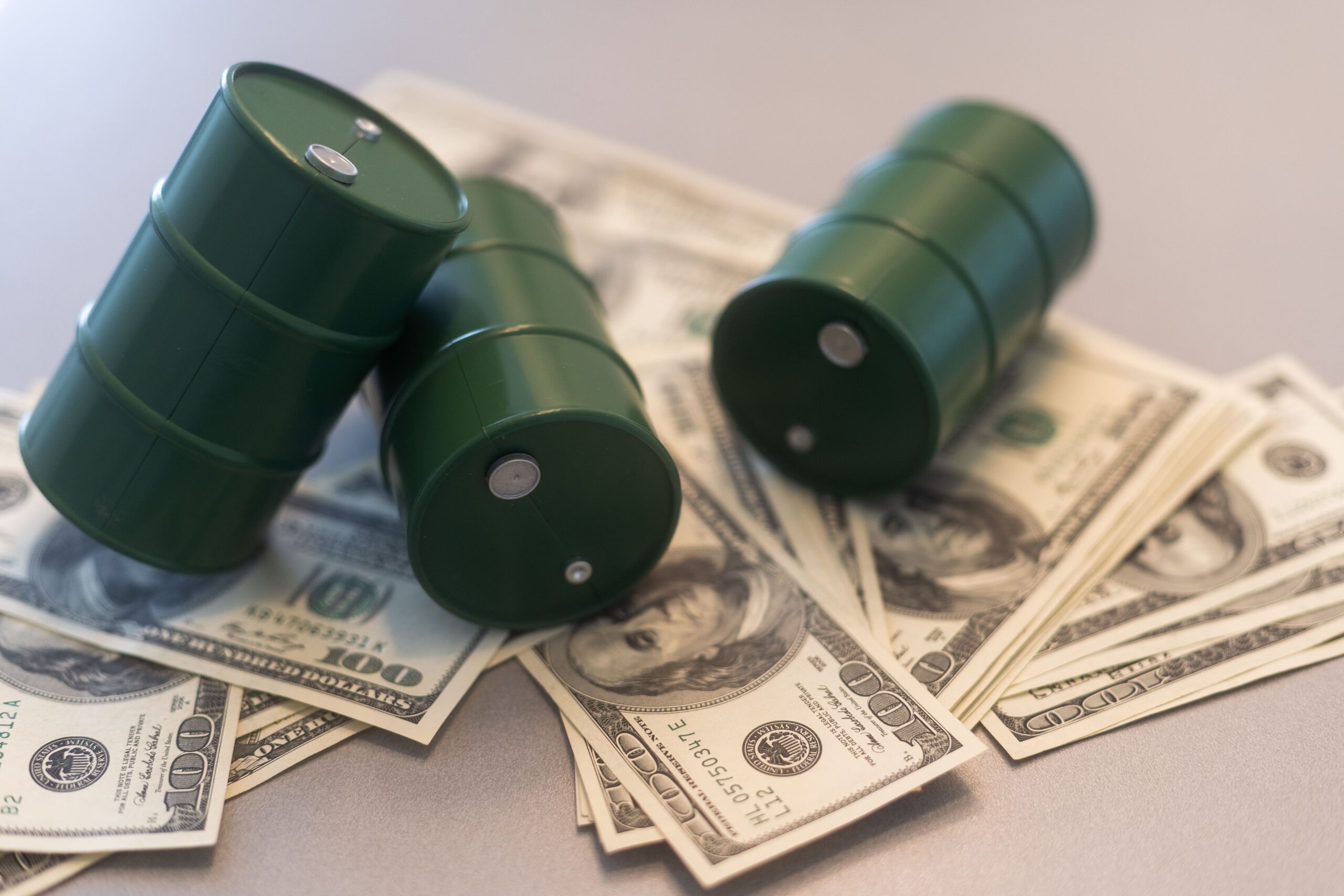 Penurunan produksi minyak Libya dan dampaknya terhadap harga minyak saat ini

 – Beragampengetahuan