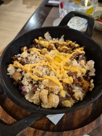 Sensasi Sisig di Krazy Garlik