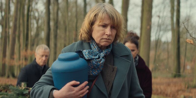 Trailer baru dan poster drama Jerman yang sekarat

 – Beragampengetahuan