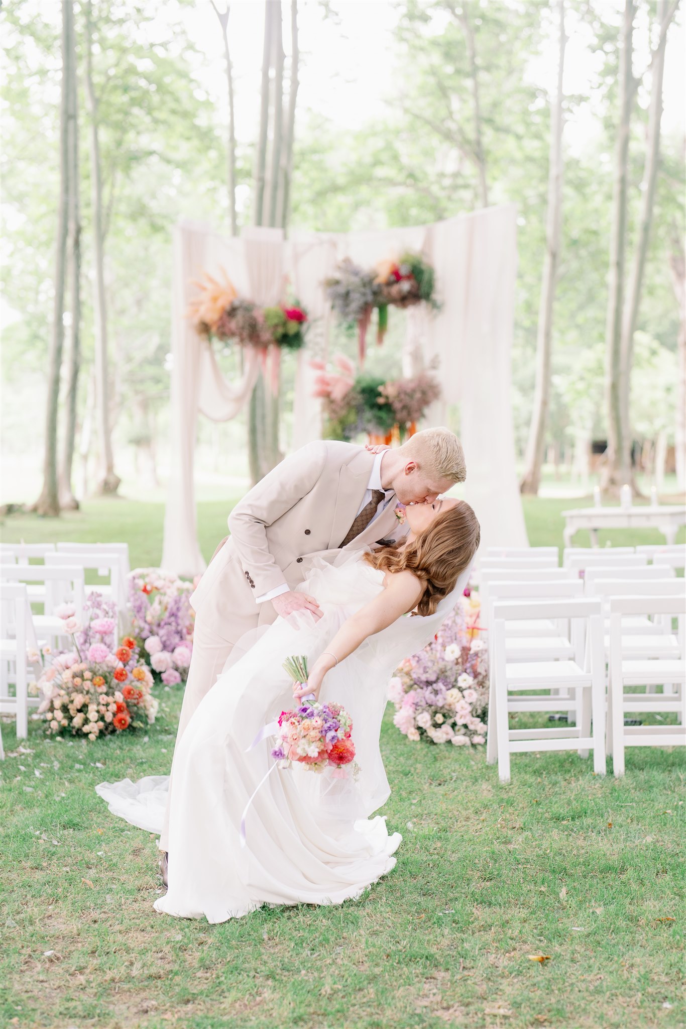 A Colourpop Spanish Destination Wedding at La Farinera Sant Lluís – Beragampengetahuan