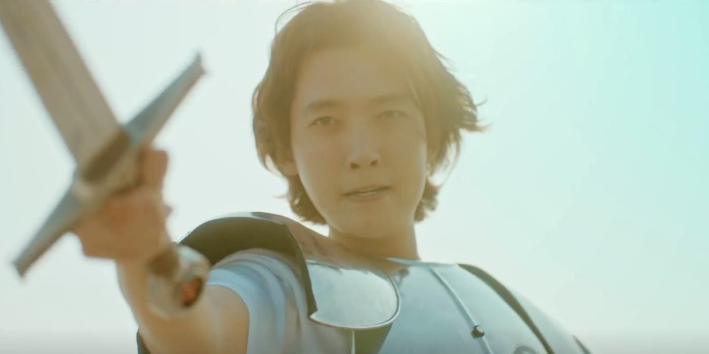 Ketika iblis memanggil namamu, Ha Rip (Jung Kyung-ho) menunjukkan pedang dalam drama K.