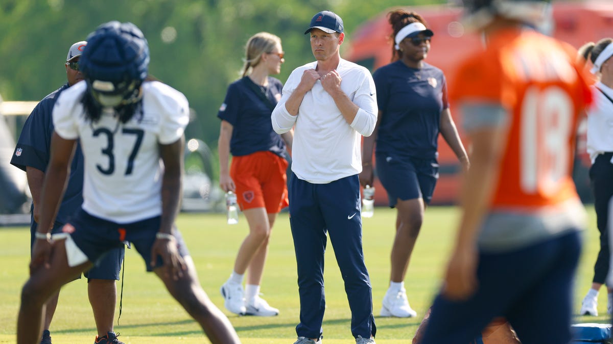 Bears HC Ben Johnson menjelaskan manfaat dari operasi kerja sama.

 – Beragampengetahuan