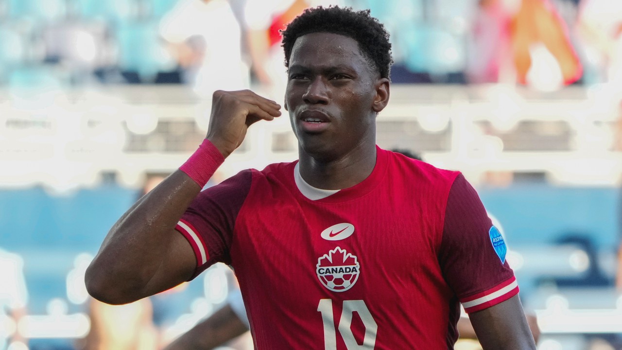 Jonathan David Kanada tiba di Italia sebelum pindah ke Juventus.

 – Beragampengetahuan