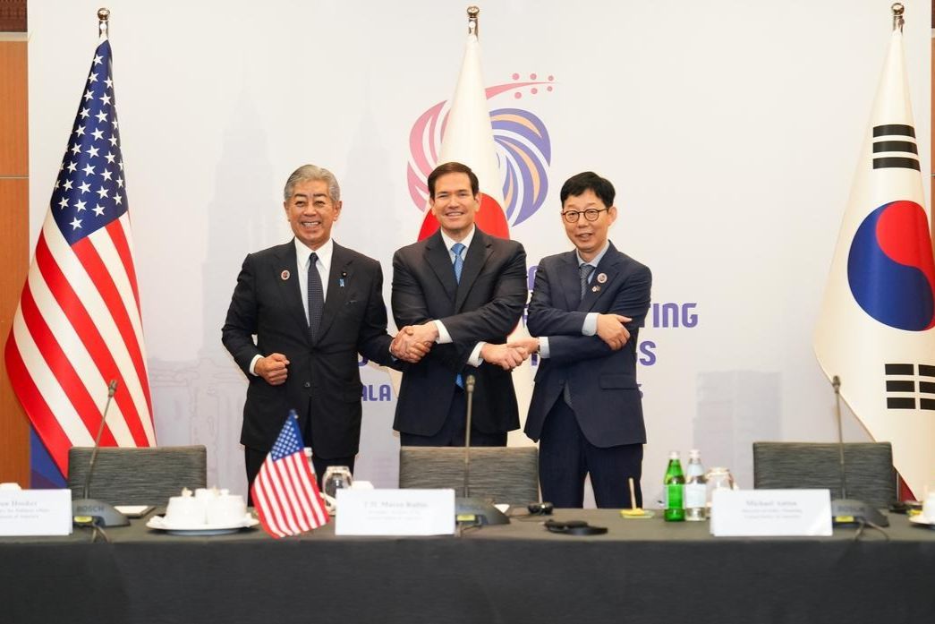 Korea Selatan, Amerika Serikat, Jepang telah menyelenggarakan negosiasi diplomatik tingkat tinggi di 3 -WAY Sejak debut Lee Gov’t’s Debut

 – Beragampengetahuan