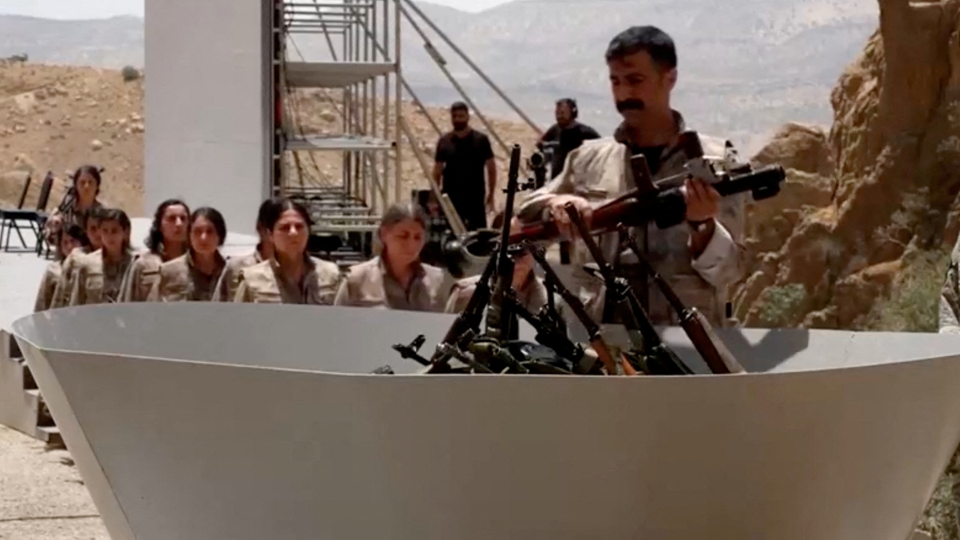 Mengapa PKK mengakhiri perjuangan bersenjata? | Berita PKK

 – Beragampengetahuan