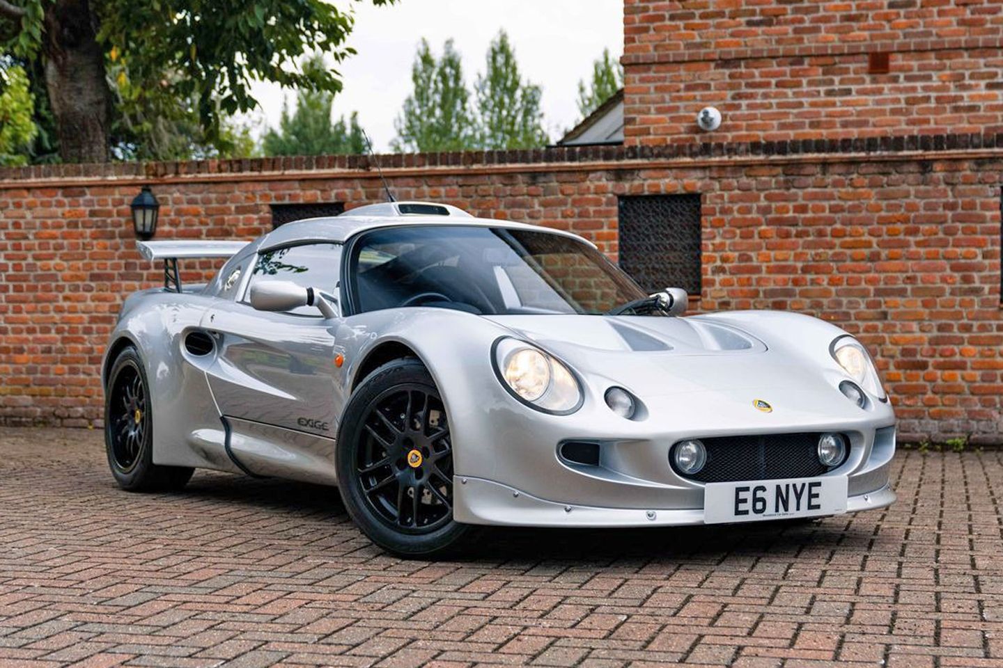 LOBERUS EXIGE S1 | Blok Lelang PH

 – Beragampengetahuan