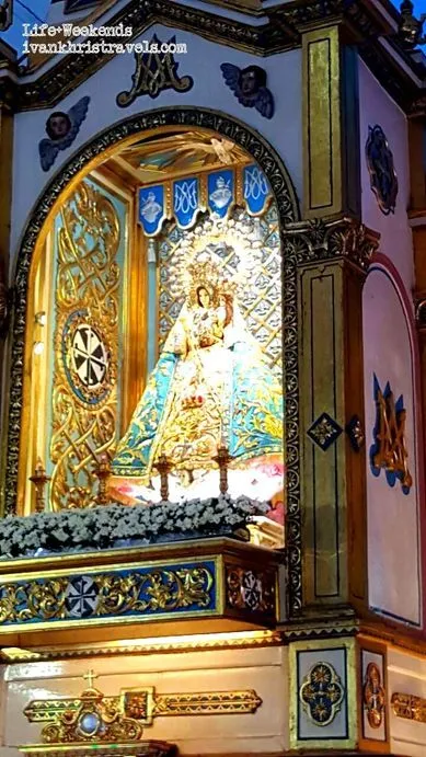 Patung Gereja Virgo Manaag