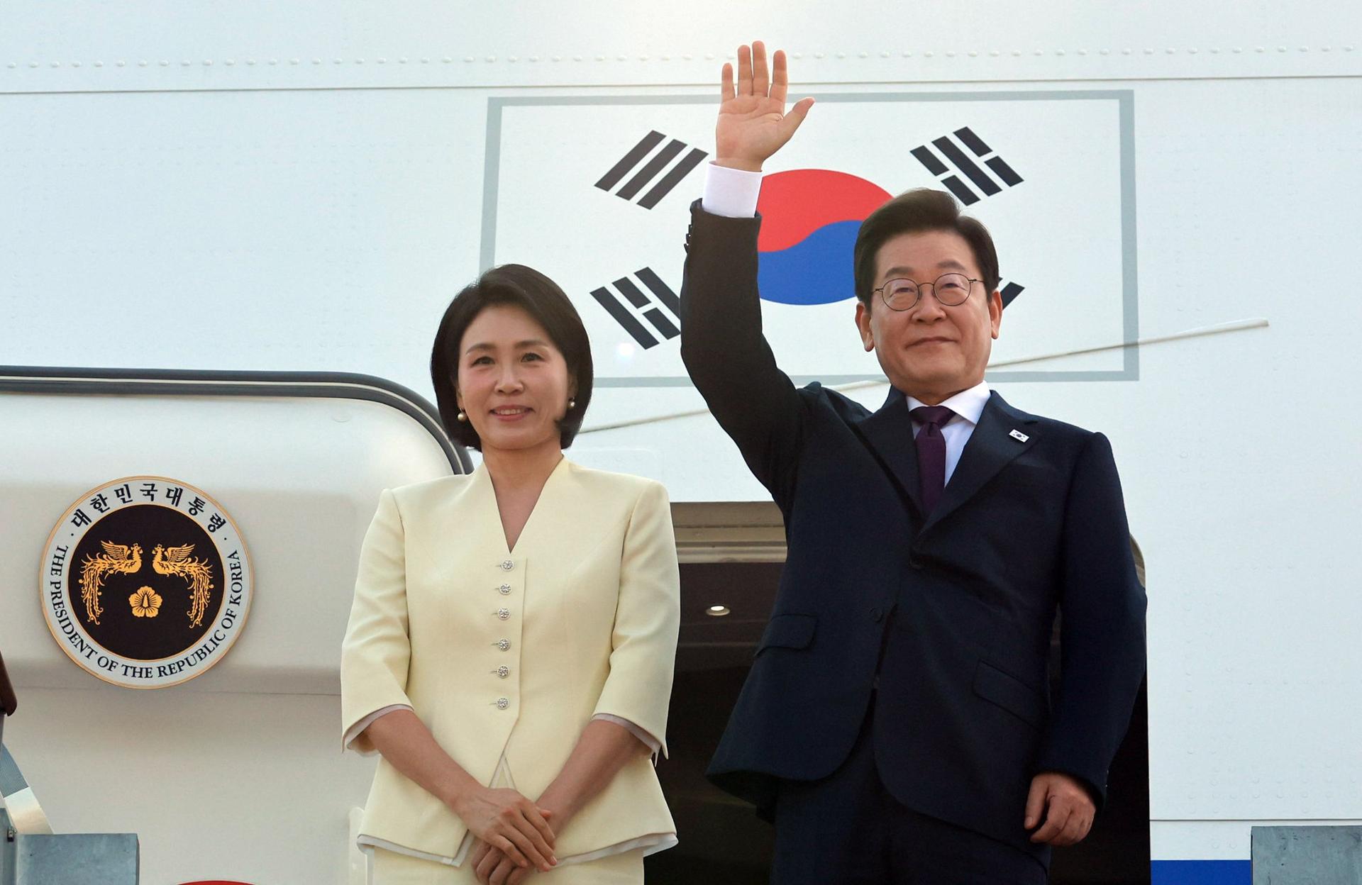 Lee memulai perjalanan diplomatik yang penting untuk KTT berbagi tinggi dengan Trump, Ishiba

 – Beragampengetahuan