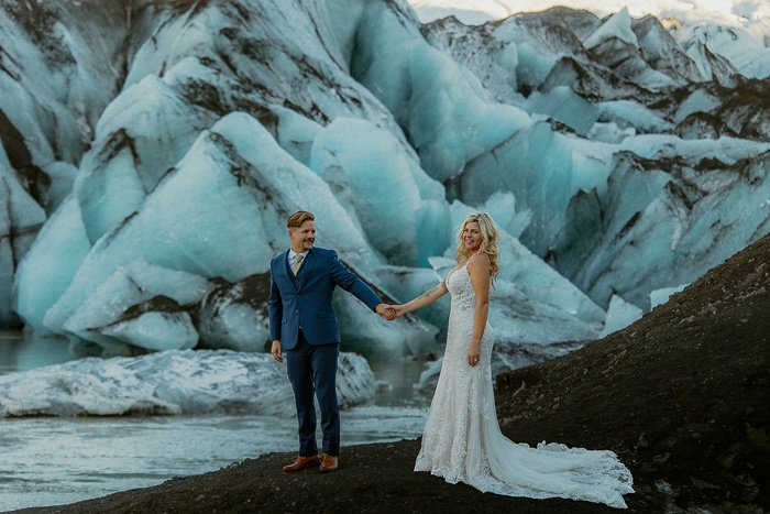 Hanya fotografer di Islandia, ia dilucuti hanya cinta dan pemandangan

 – Beragampengetahuan