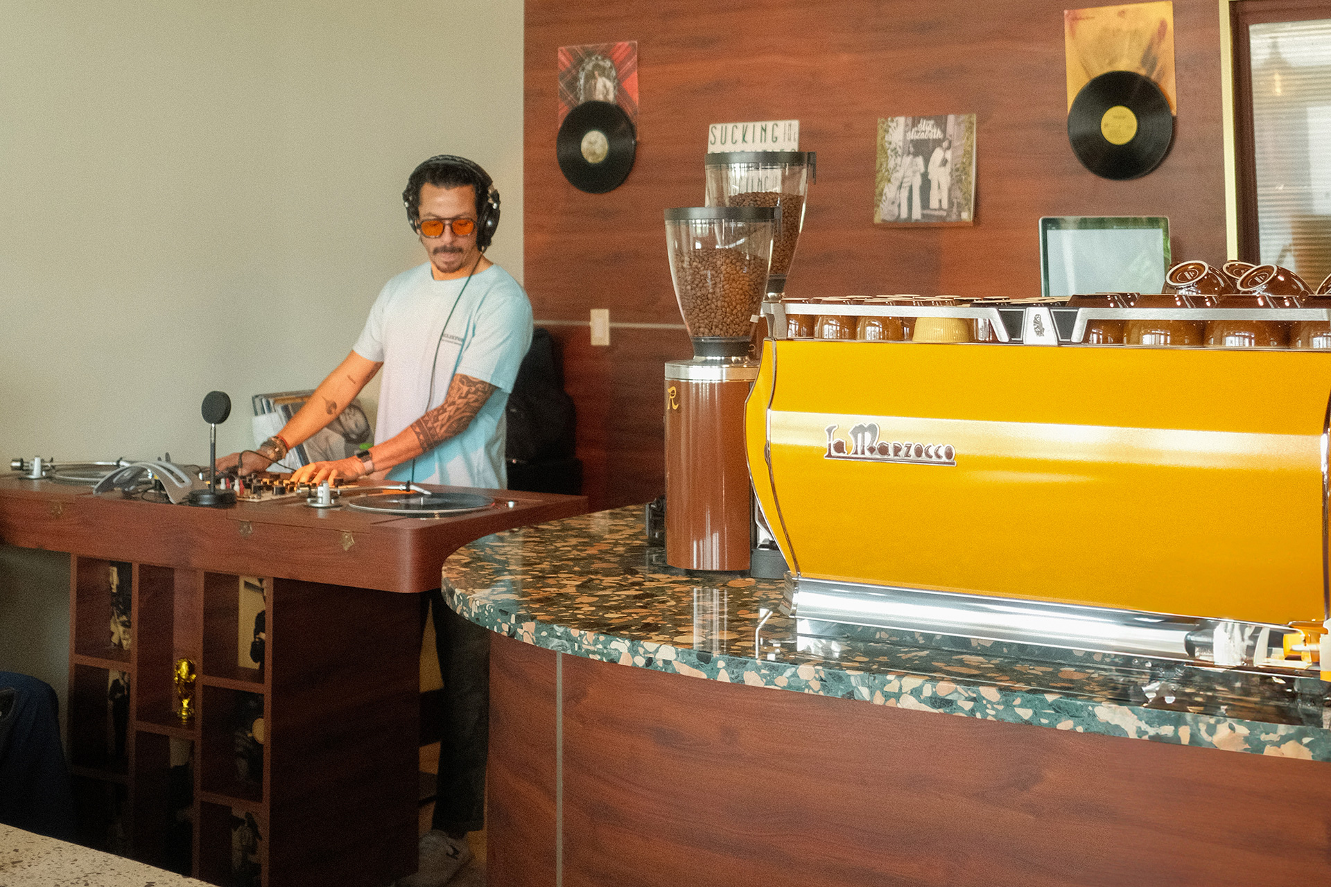 Build-out Coffee: Rutina Coffee di Miami, FL

 – Beragampengetahuan
