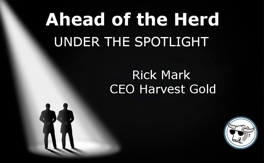 Ahead of the Herd & Under the Spotlight – Beragampengetahuan