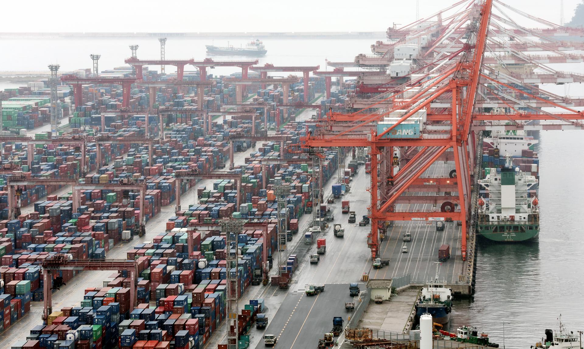 Korea Selatan menulis catatan Juli tentang surplus akun yang kuat tentang ekspor yang kuat: bok

 – Beragampengetahuan