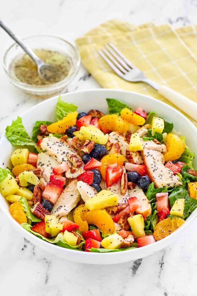 Salad ayam poppyseed klasik

 – Beragampengetahuan