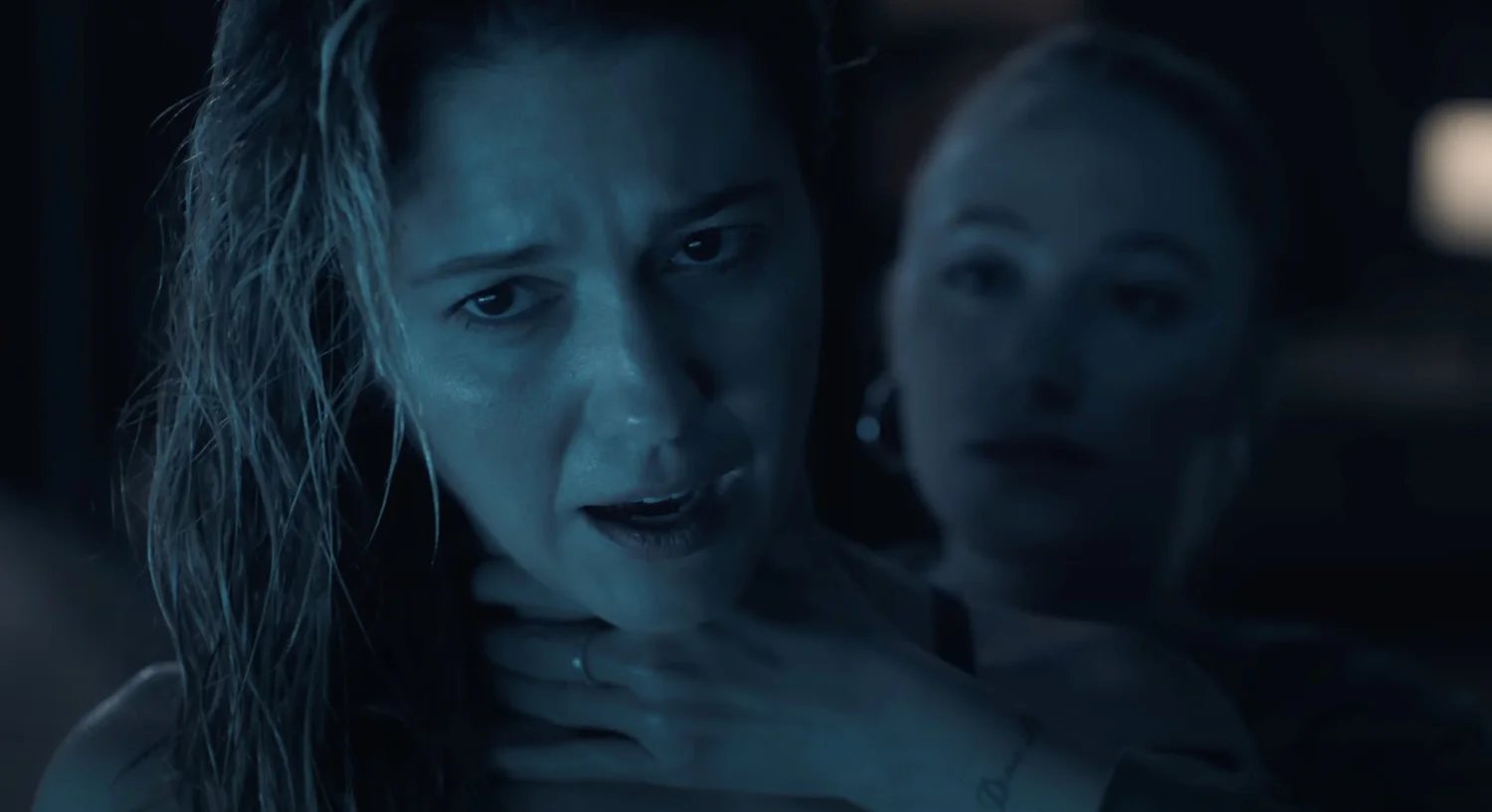 Trailer remake Hulu, mengguncang cradle dengan Mary Elizabeth Winstead dan Maika Monroe

 – Beragampengetahuan