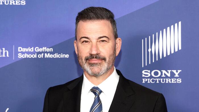 Sinclair & Nexstar Reverse Course, Lanjutkan mengudara kinerja Jimmy Kimmel

 – Beragampengetahuan