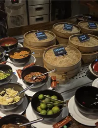 Makanan Cina di Vintana Cafe di Shangri-La Boracay