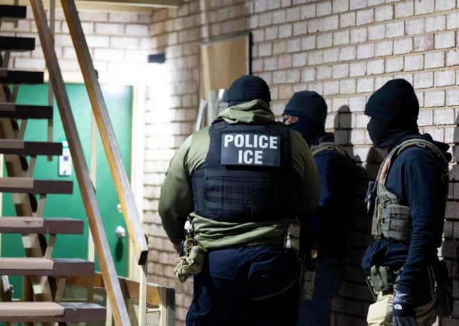 Laporan: Pemerintahan Trump mengguncang para pemimpin ICE untuk mendorong deportasi
 – Beragampengetahuan