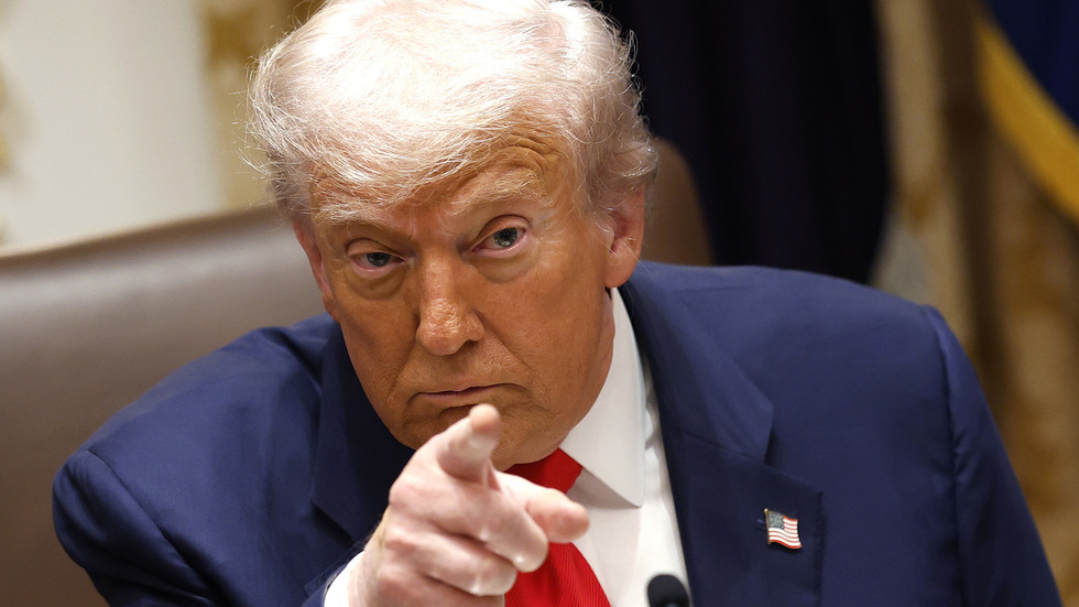 Trump mengonfirmasi otorisasi operasi CIA di Venezuela — beragampengetahuan World News

 – Beragampengetahuan