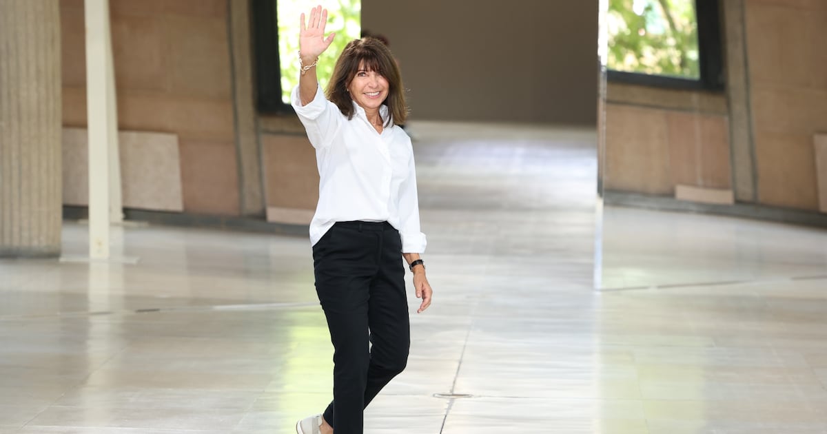 Véronique Nichanian, direktur artistik Hermès Men, mengundurkan diri dari jabatannya

 – Beragampengetahuan